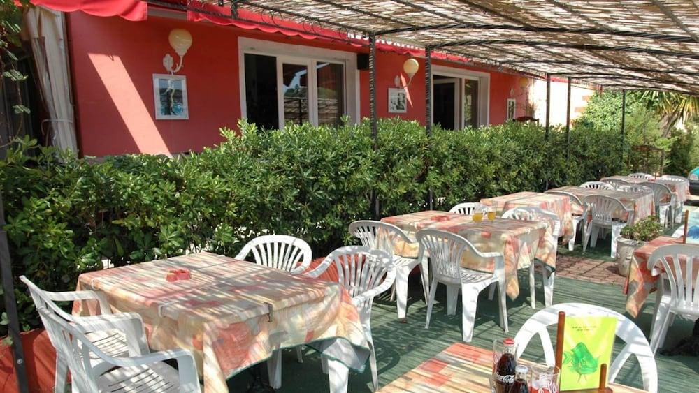 Hotel Residence San Pieru Tarcu Exterior foto